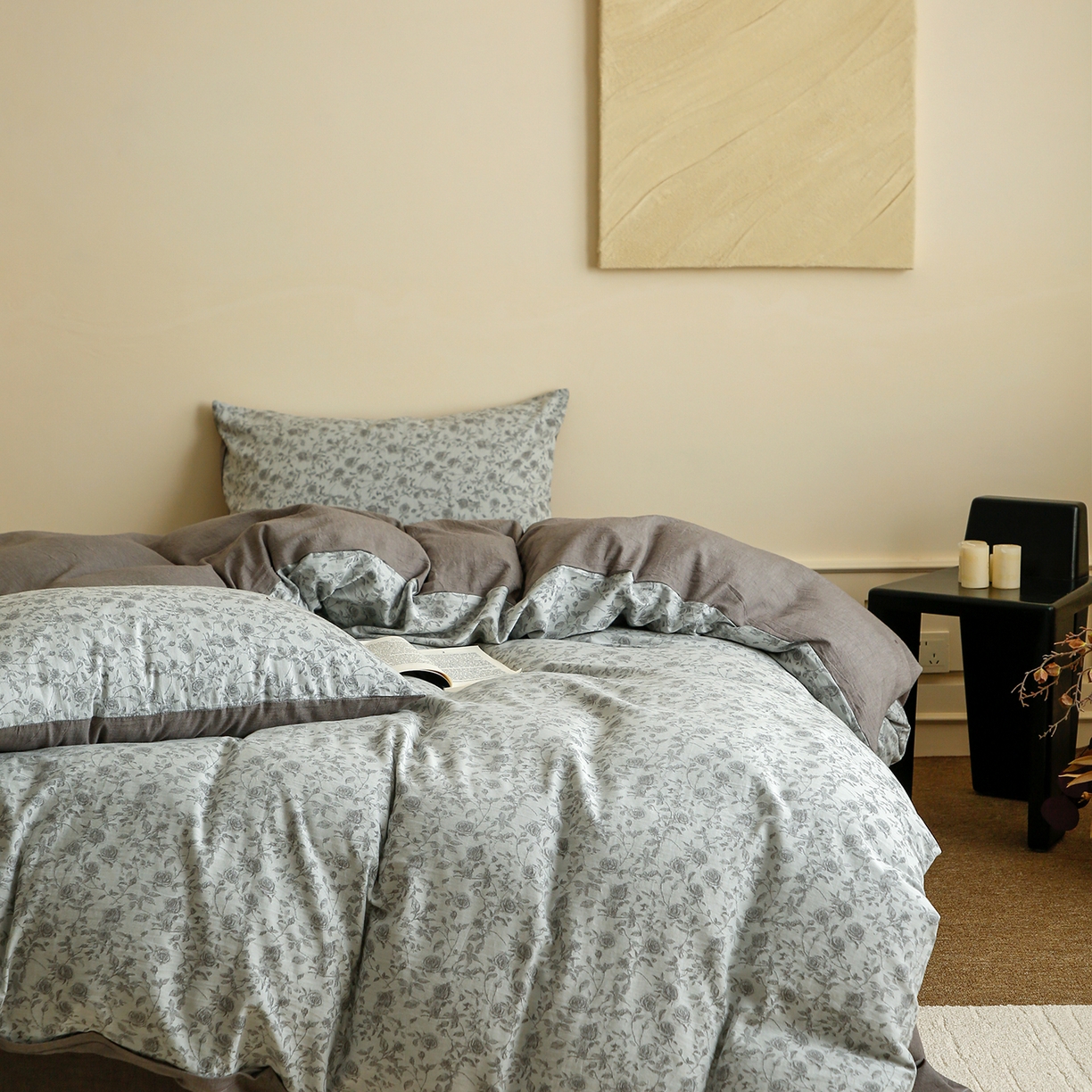 91家纺网 家纺一手货源 找家纺 沐白家居 2025新款色织全棉提花四件套 苏黎玫瑰-浅银灰