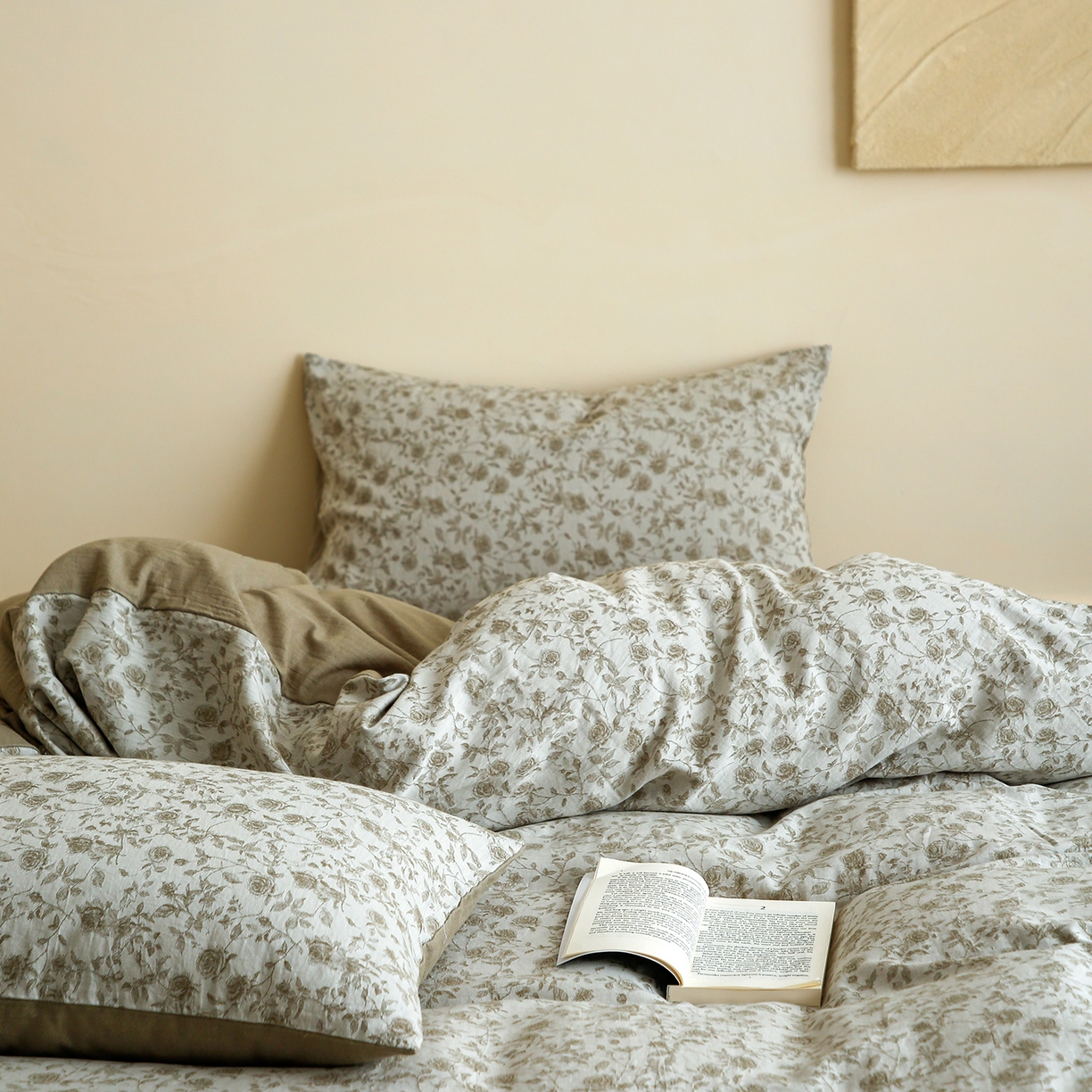 91家纺网 家纺一手货源 找家纺 沐白家居 2025新款色织全棉提花四件套 苏黎玫瑰-青果绿