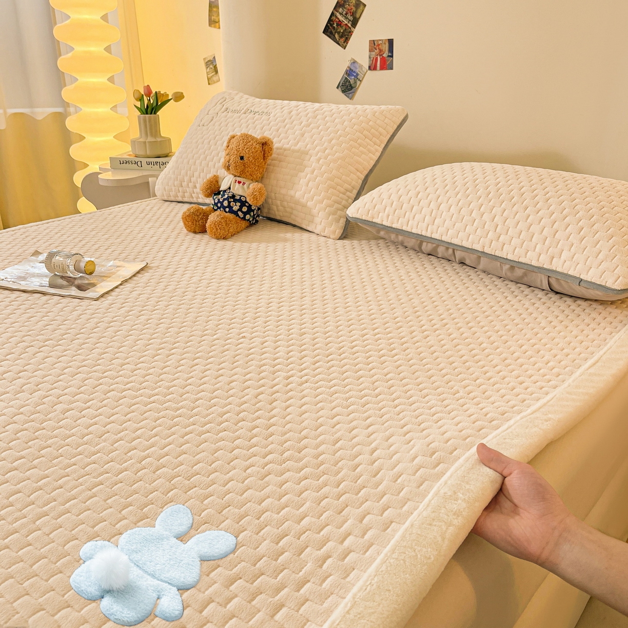 91家纺网 家纺一手货源 找家纺 （总）爱思凯家纺 2025新款新棉绒床褥-许愿兔（成人款）