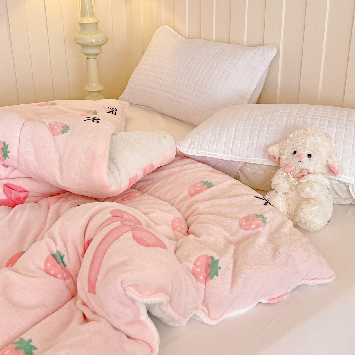 91家纺网 家纺一手货源 找家纺 （总）铺尚美家纺 2025新款牛奶绒羊羔绒印花清新款冬被子被芯