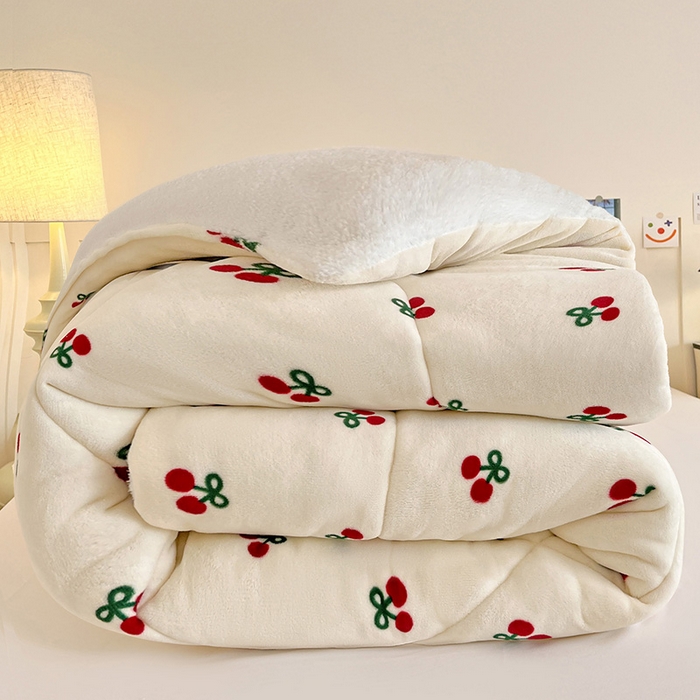 91家纺网 家纺一手货源 找家纺 铺尚美家纺 2025新款牛奶绒羊羔绒印花清新款冬被子被芯 一口樱桃