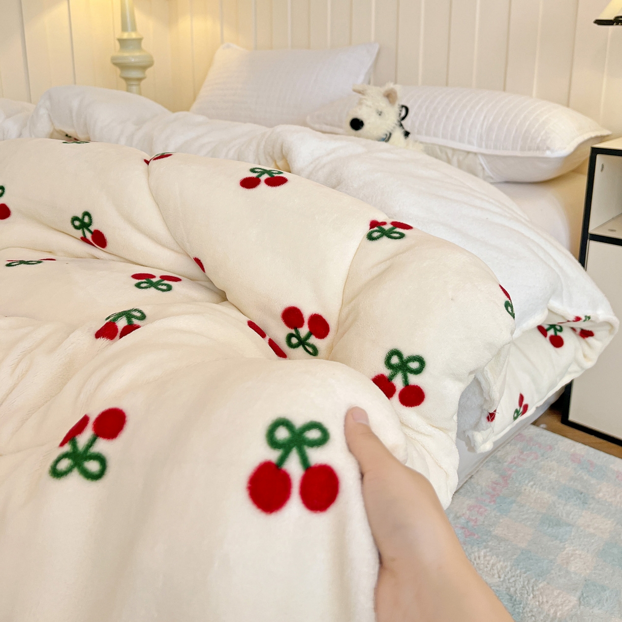 91家纺网 家纺一手货源 找家纺 铺尚美家纺 2025新款牛奶绒羊羔绒印花清新款冬被子被芯 一口樱桃