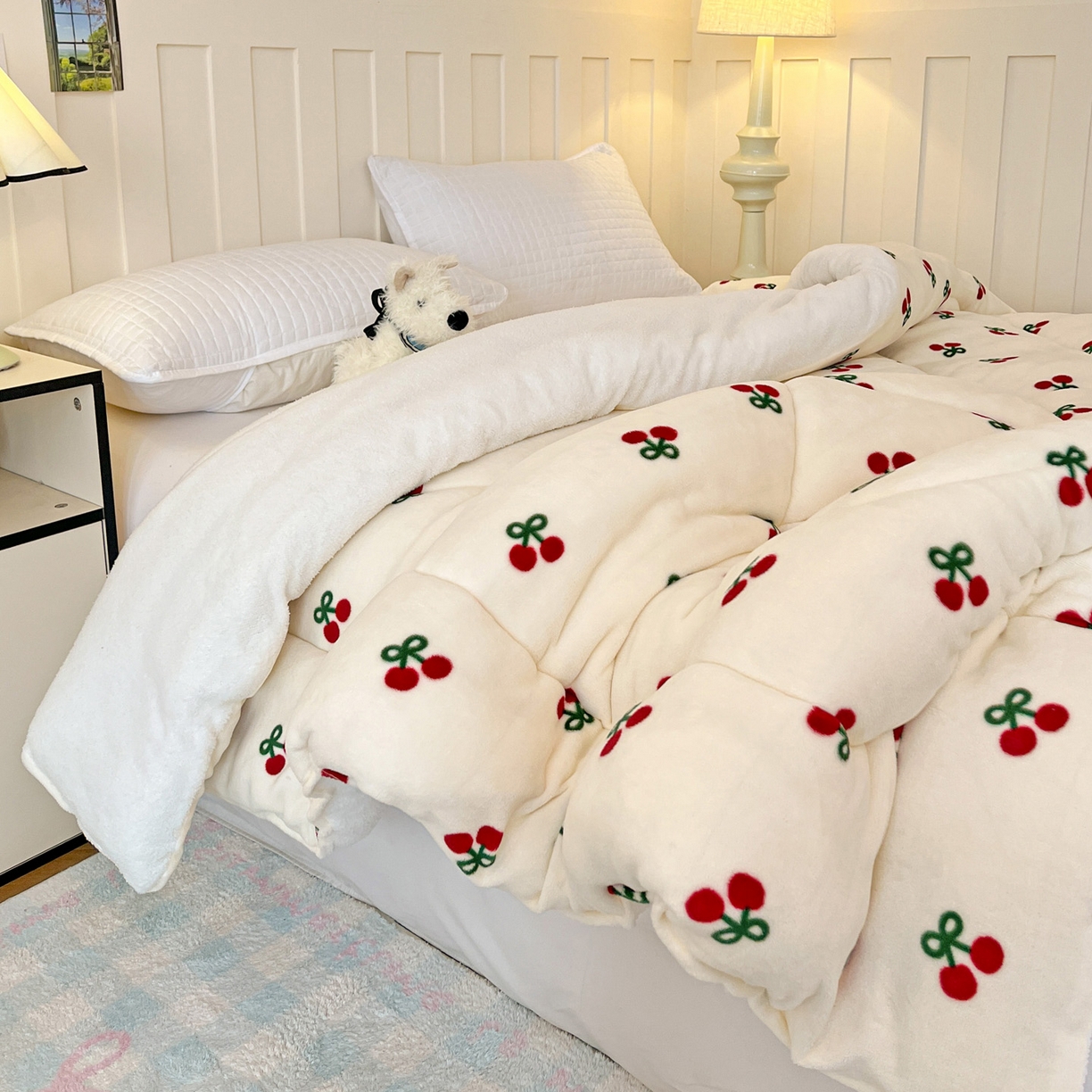 91家纺网 家纺一手货源 找家纺 铺尚美家纺 2025新款牛奶绒羊羔绒印花清新款冬被子被芯 一口樱桃