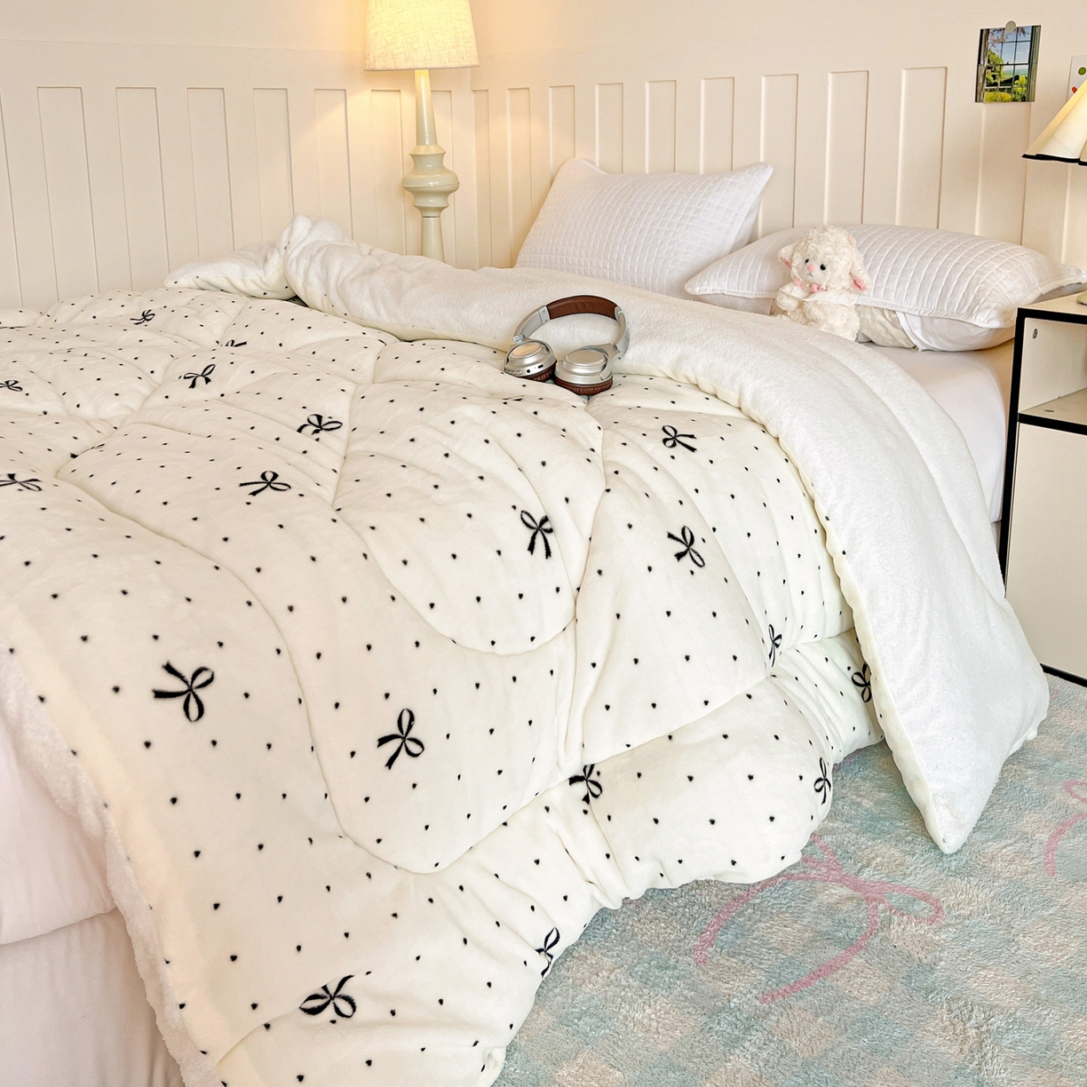 91家纺网 家纺一手货源 找家纺 铺尚美家纺 2025新款牛奶绒羊羔绒印花清新款冬被子被芯 蝴蝶点点心