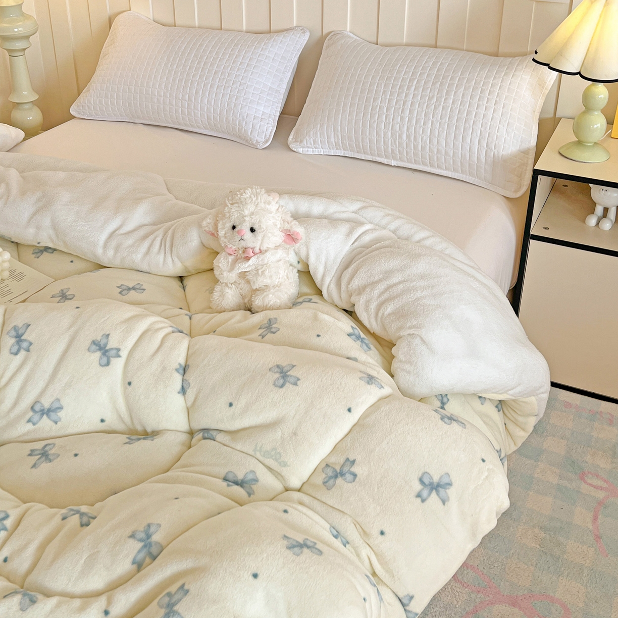 91家纺网 家纺一手货源 找家纺 铺尚美家纺 2025新款牛奶绒羊羔绒印花清新款冬被子被芯 梦幻