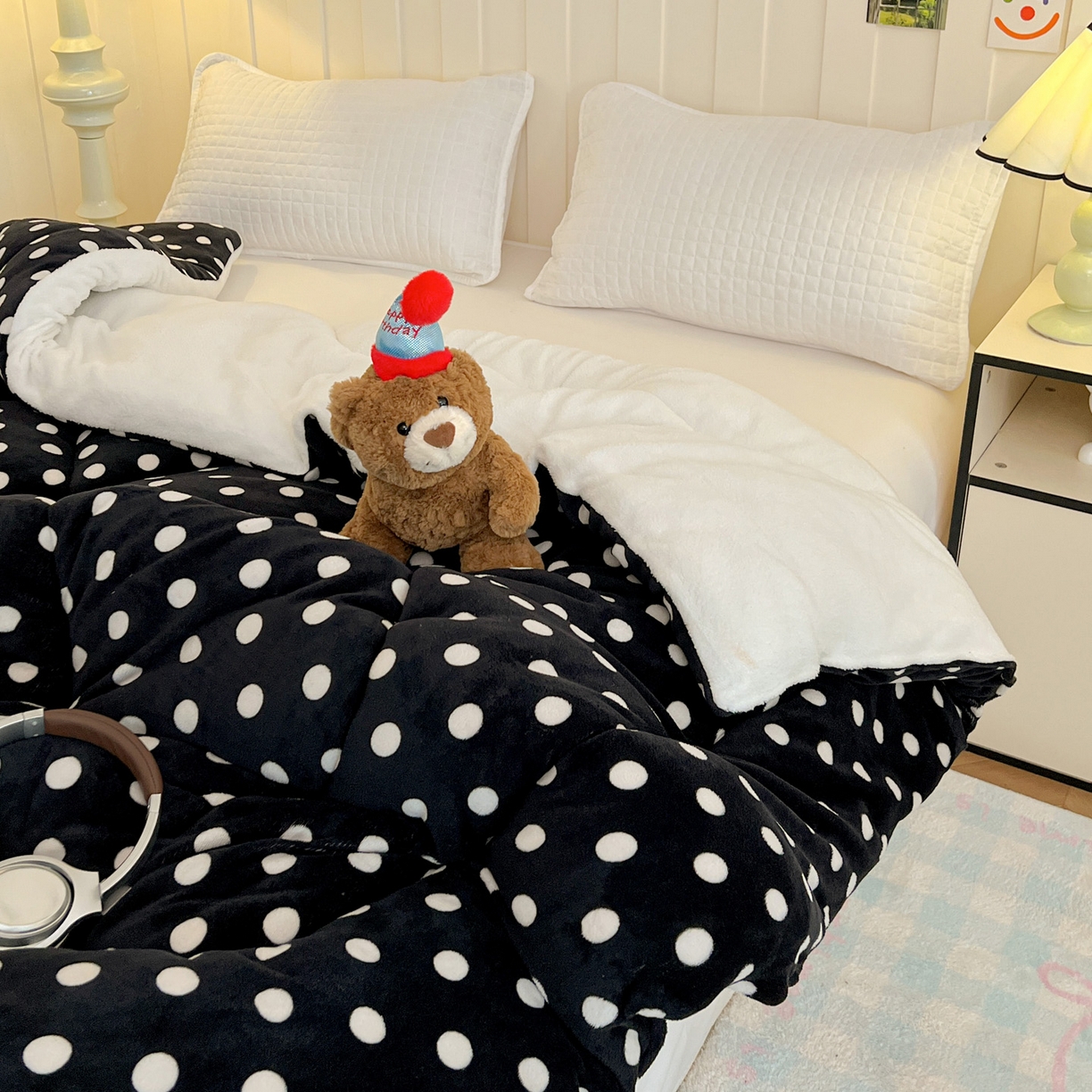 91家纺网 家纺一手货源 找家纺 铺尚美家纺 2025新款牛奶绒羊羔绒印花清新款冬被子被芯 黑珍珠