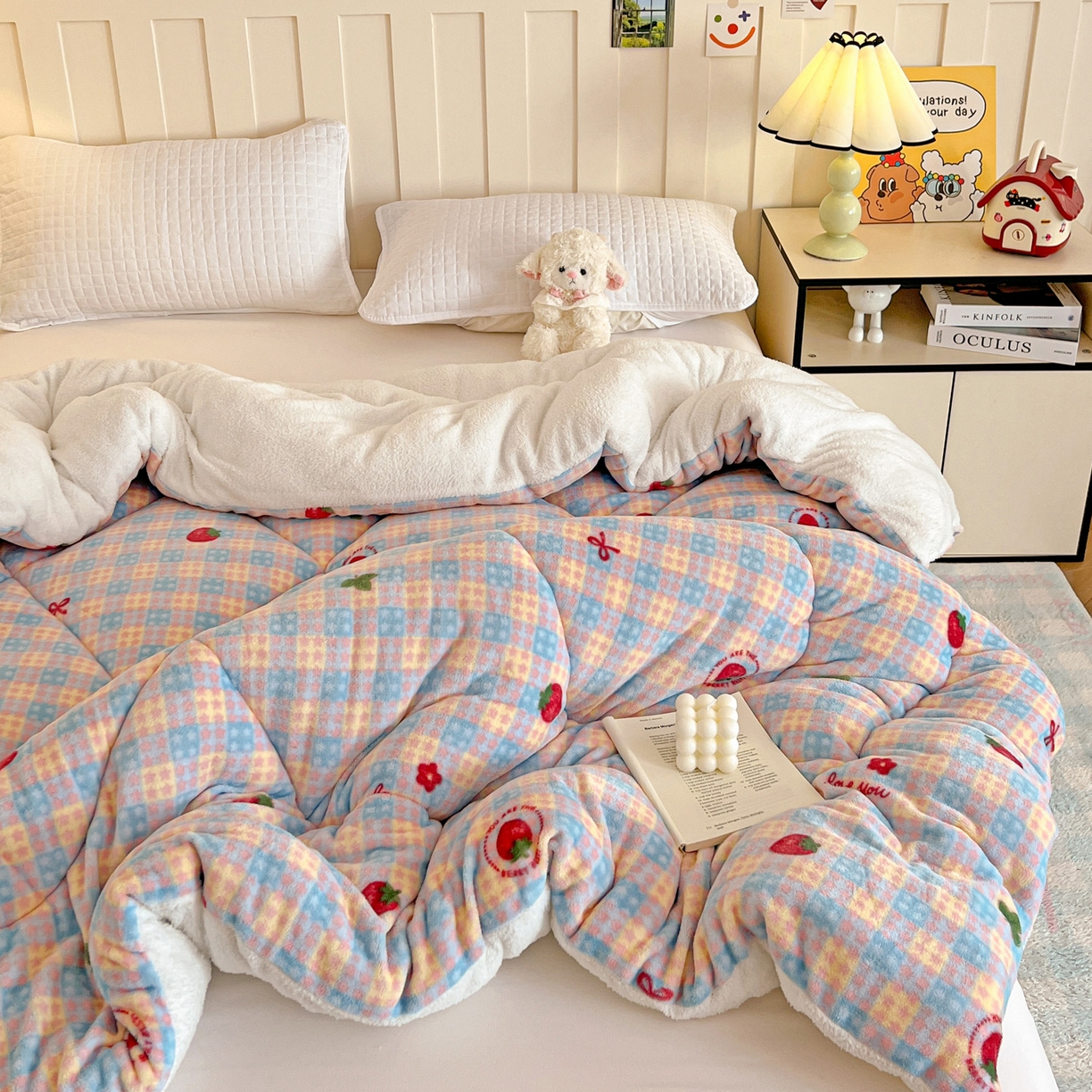 91家纺网 家纺一手货源 找家纺 铺尚美家纺 2025新款牛奶绒羊羔绒印花清新款冬被子被芯 草莓软心