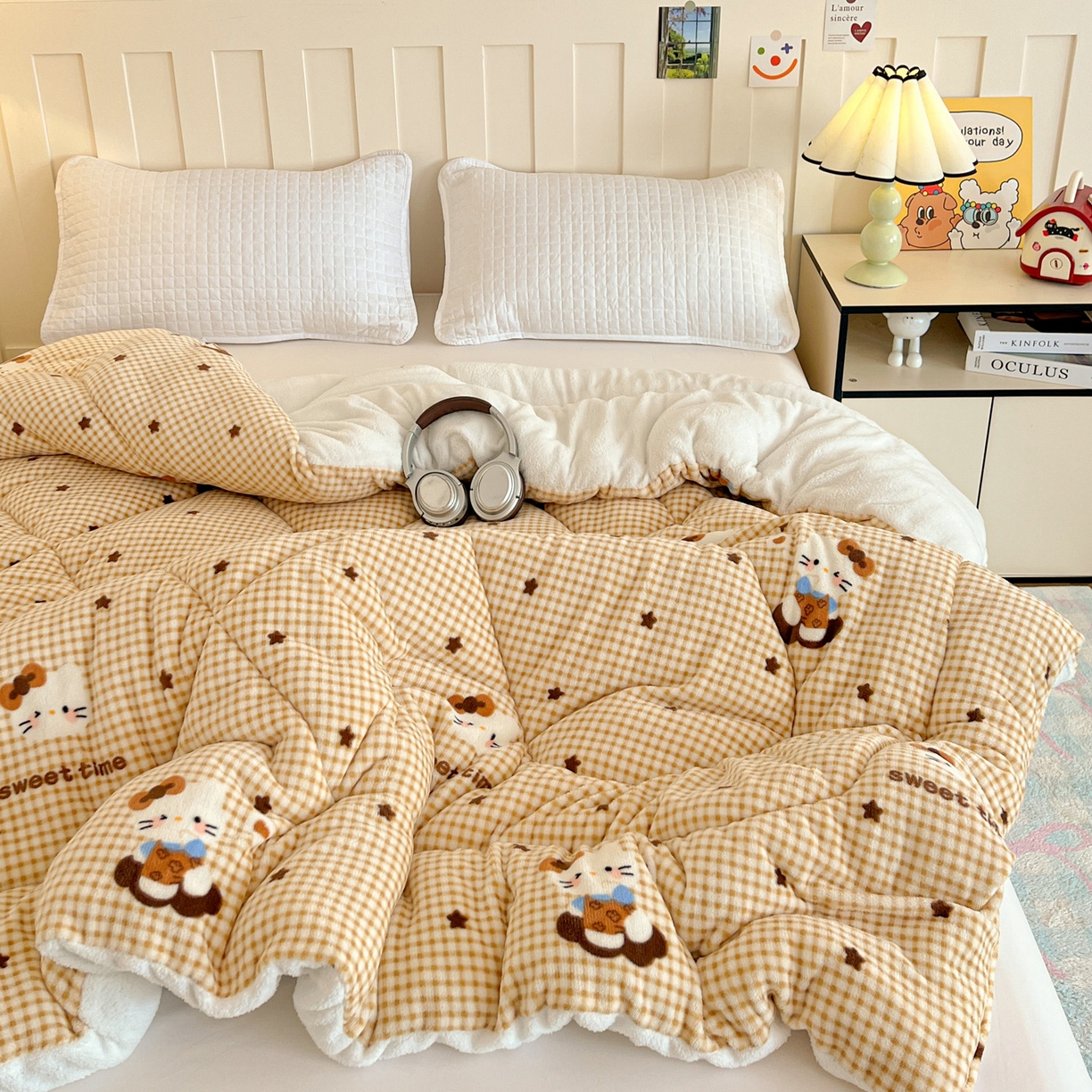 91家纺网 家纺一手货源 找家纺 铺尚美家纺 2025新款牛奶绒羊羔绒印花清新款冬被子被芯 可可猫星