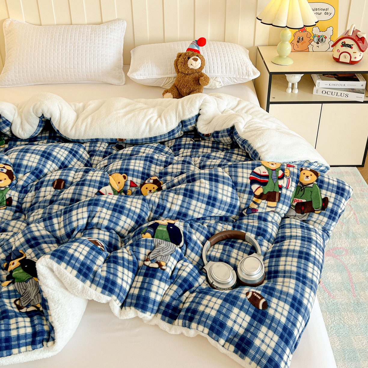 91家纺网 家纺一手货源 找家纺 铺尚美家纺 2025新款牛奶绒羊羔绒印花清新款冬被子被芯 蓝格英伦熊