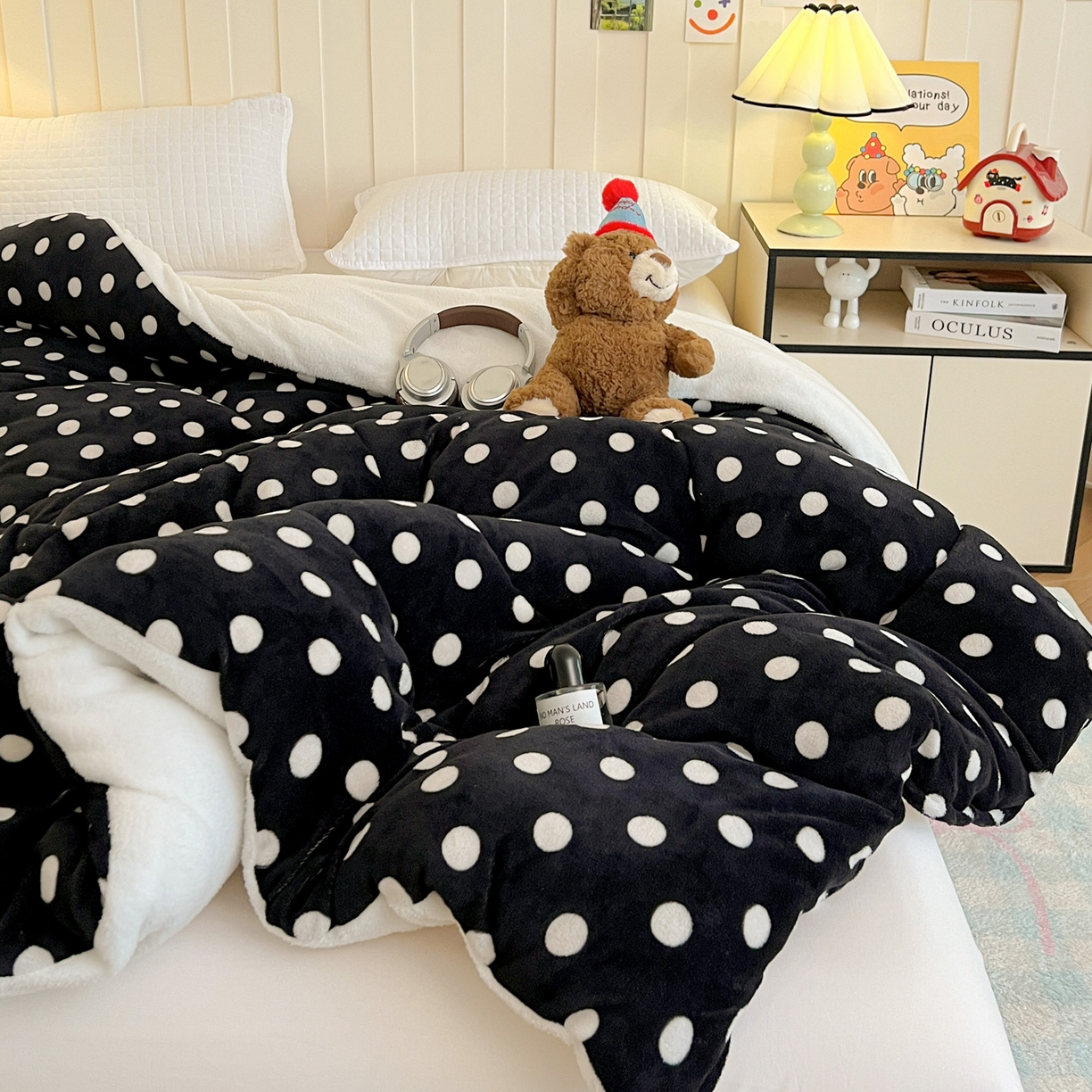 91家纺网 家纺一手货源 找家纺 铺尚美家纺 2025新款牛奶绒羊羔绒印花清新款冬被子被芯 黑珍珠