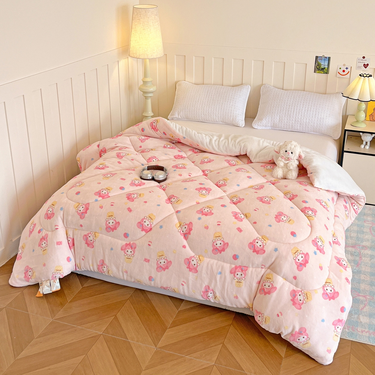 91家纺网 家纺一手货源 找家纺 铺尚美家纺 2025新款牛奶绒羊羔绒印花清新款冬被子被芯 小美甜品屋