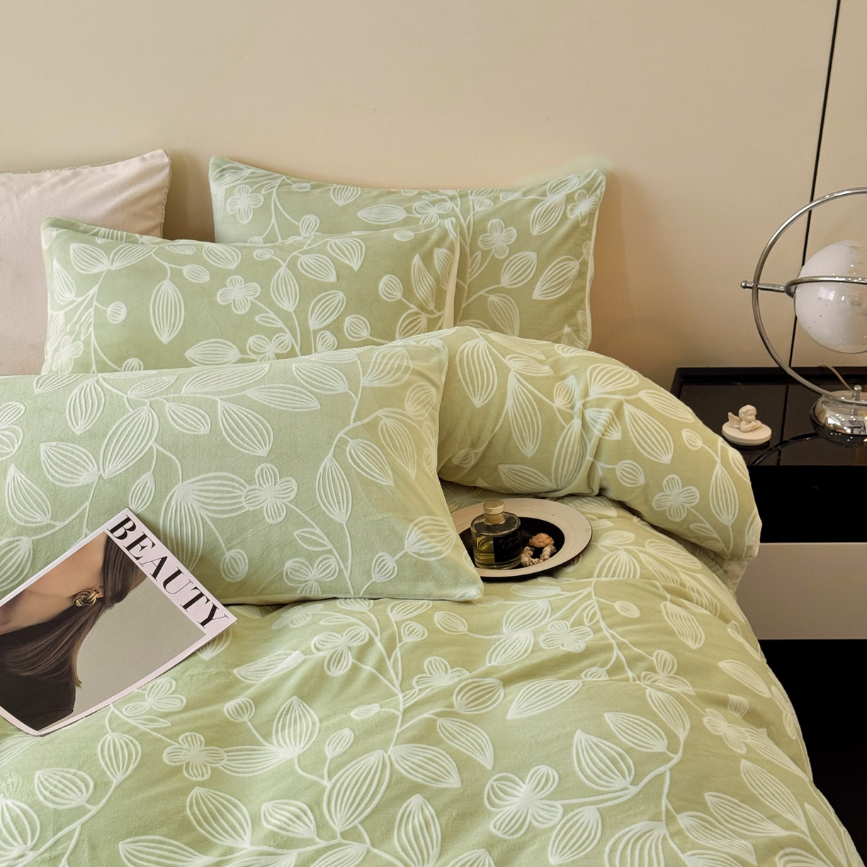 91家纺网 家纺一手货源 找家纺 吾秀家居 2025新款立体雕花牛奶绒四件套- 柔美系列 叶之舞