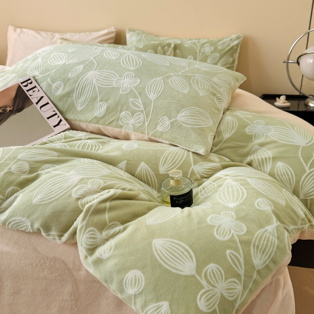 91家纺网 家纺一手货源 找家纺 吾秀家居 2025新款立体雕花牛奶绒四件套- 柔美系列 叶之舞