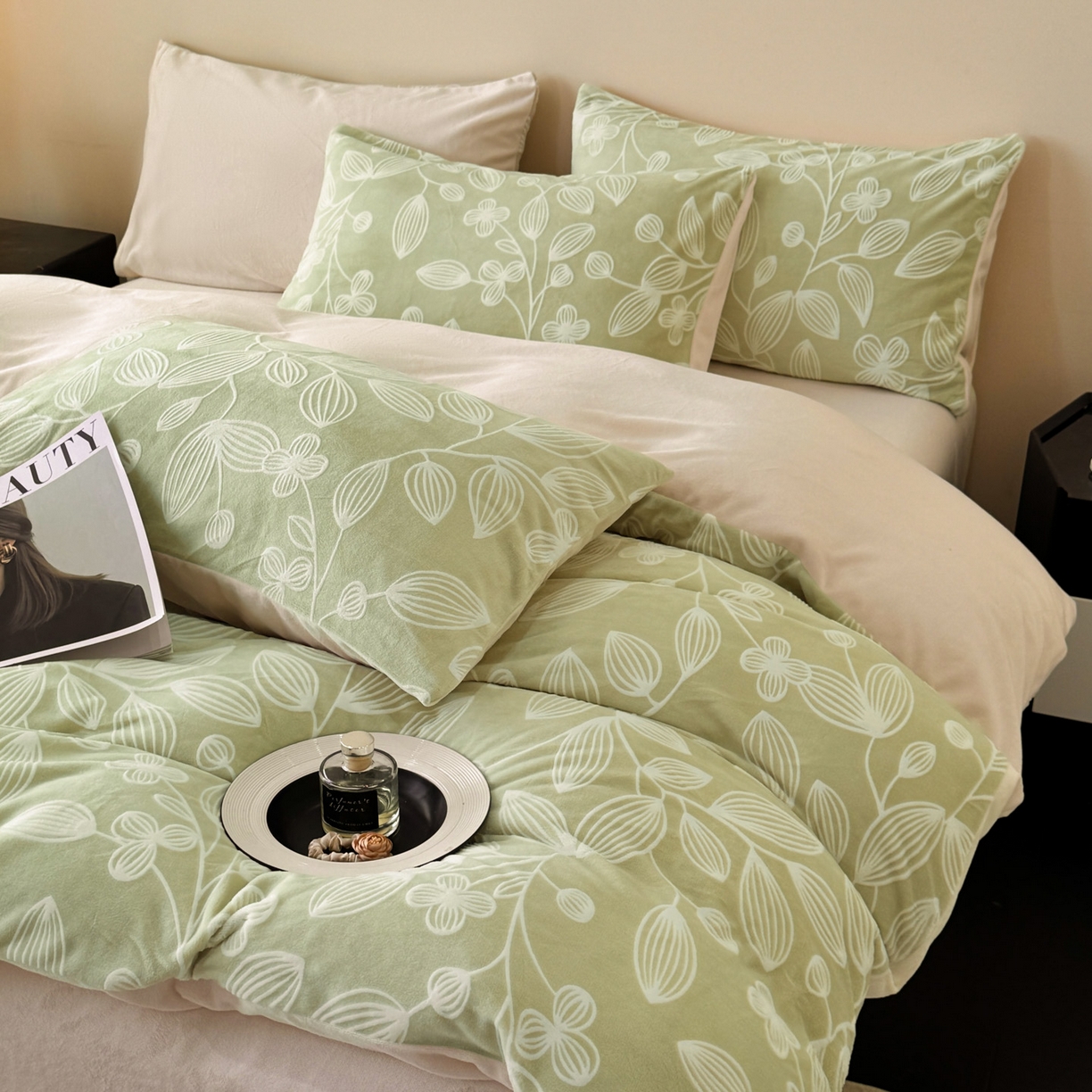 91家纺网 家纺一手货源 找家纺 吾秀家居 2025新款立体雕花牛奶绒四件套- 柔美系列 叶之舞