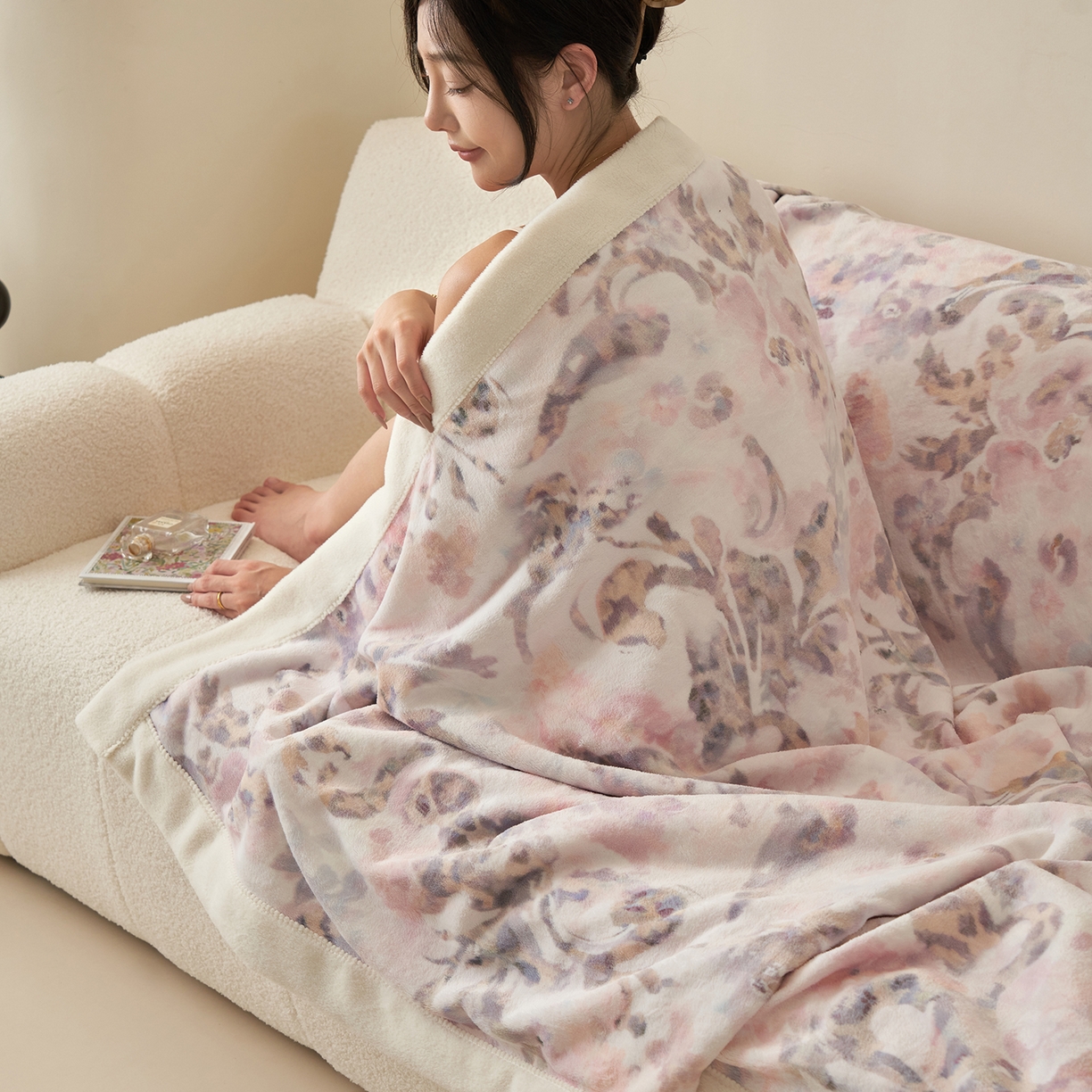 91家纺网 家纺一手货源 找家纺 寐绸家纺 2025新款牛奶绒数码印花毛毯 数码毛毯-炫彩