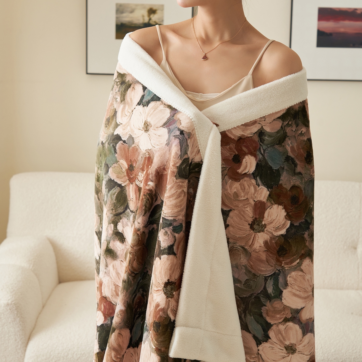 91家纺网 家纺一手货源 找家纺 寐绸家纺 2025新款牛奶绒数码印花毛毯 数码毛毯-绚丽花朵