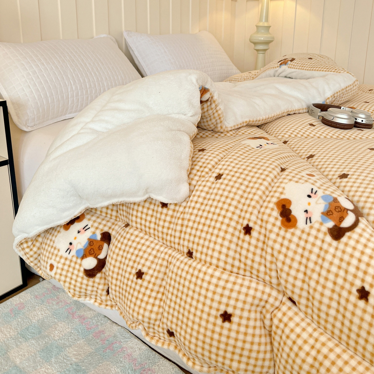 91家纺网 家纺一手货源 找家纺 铺尚美家纺 2025新款牛奶绒羊羔绒印花清新款冬被子被芯 可可猫星