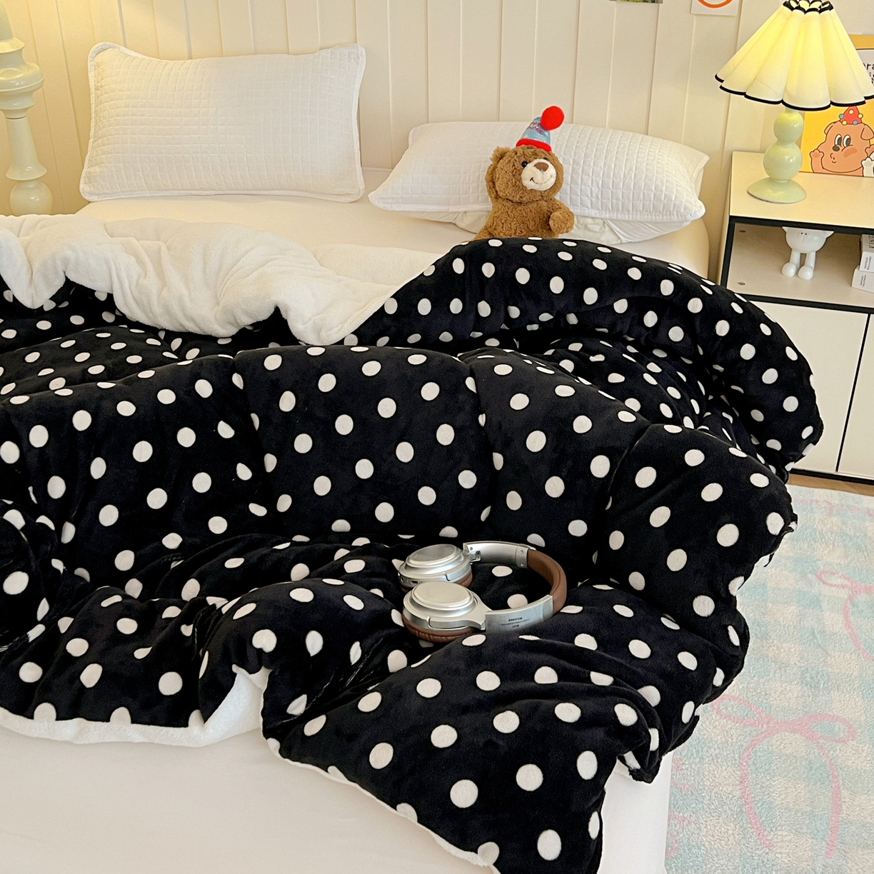 91家纺网 家纺一手货源 找家纺 铺尚美家纺 2025新款牛奶绒羊羔绒印花清新款冬被子被芯 黑珍珠