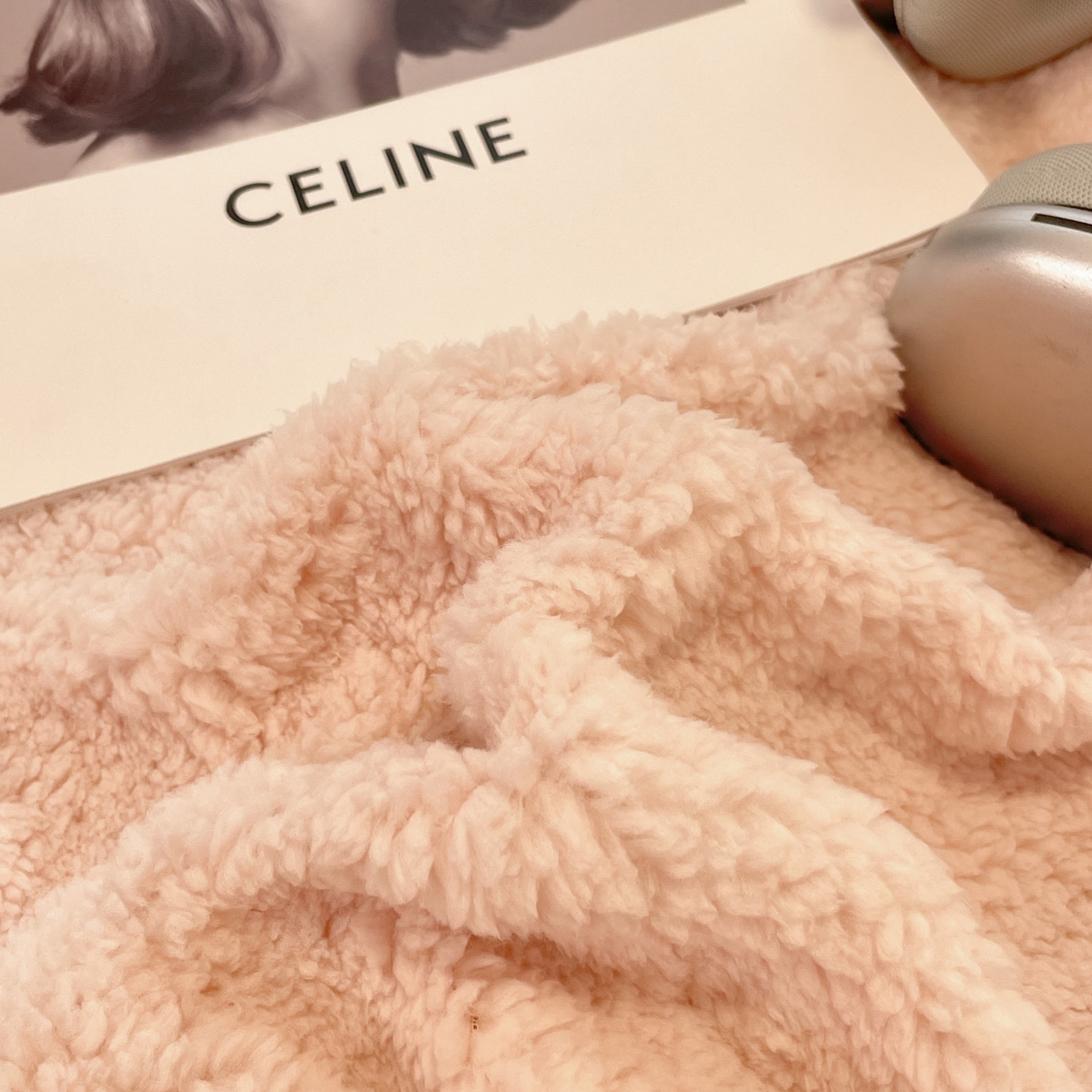 91家纺网 家纺一手货源 找家纺 逸尚阁 2025新款羊羔绒牛奶绒双拼四件套 桃子粉