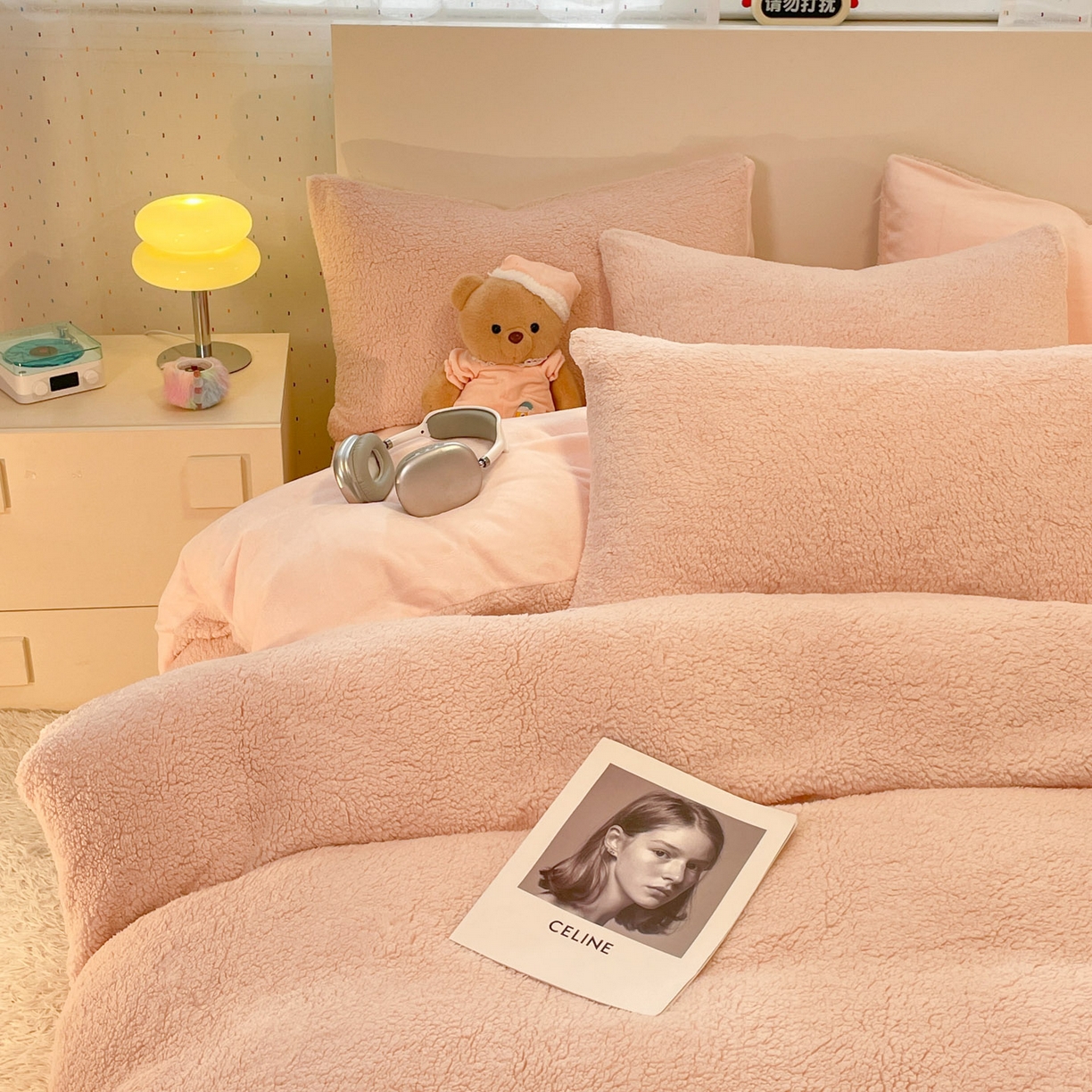 91家纺网 家纺一手货源 找家纺 逸尚阁 2025新款羊羔绒牛奶绒双拼四件套 桃子粉