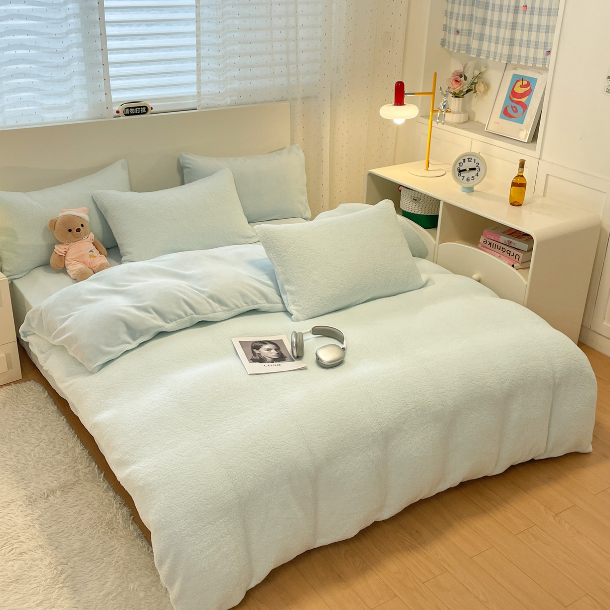 91家纺网 家纺一手货源 找家纺 逸尚阁 2025新款羊羔绒牛奶绒双拼四件套 天空蓝