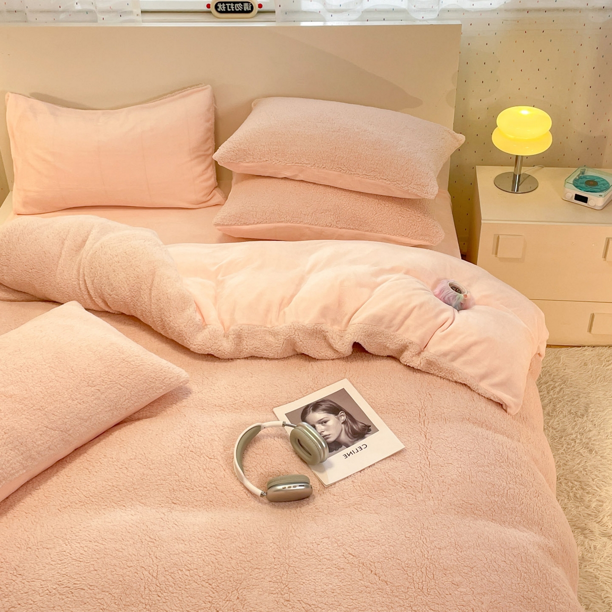 91家纺网 家纺一手货源 找家纺 逸尚阁 2025新款羊羔绒牛奶绒双拼四件套 桃子粉