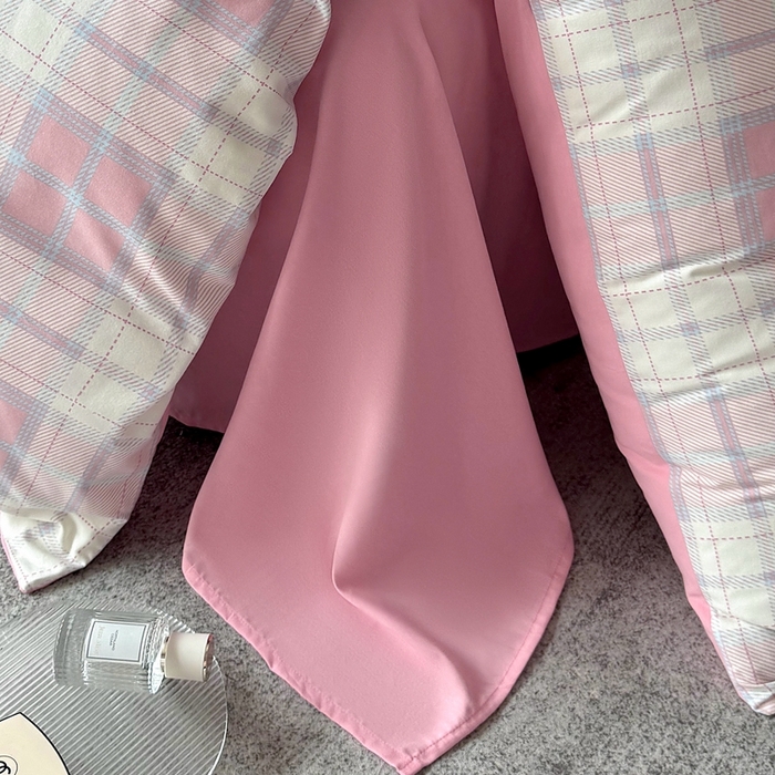 91家纺网 家纺一手货源 找家纺 （总）朵希曼 2025新款全棉纯棉磨毛英伦风小熊绣花系列四件套