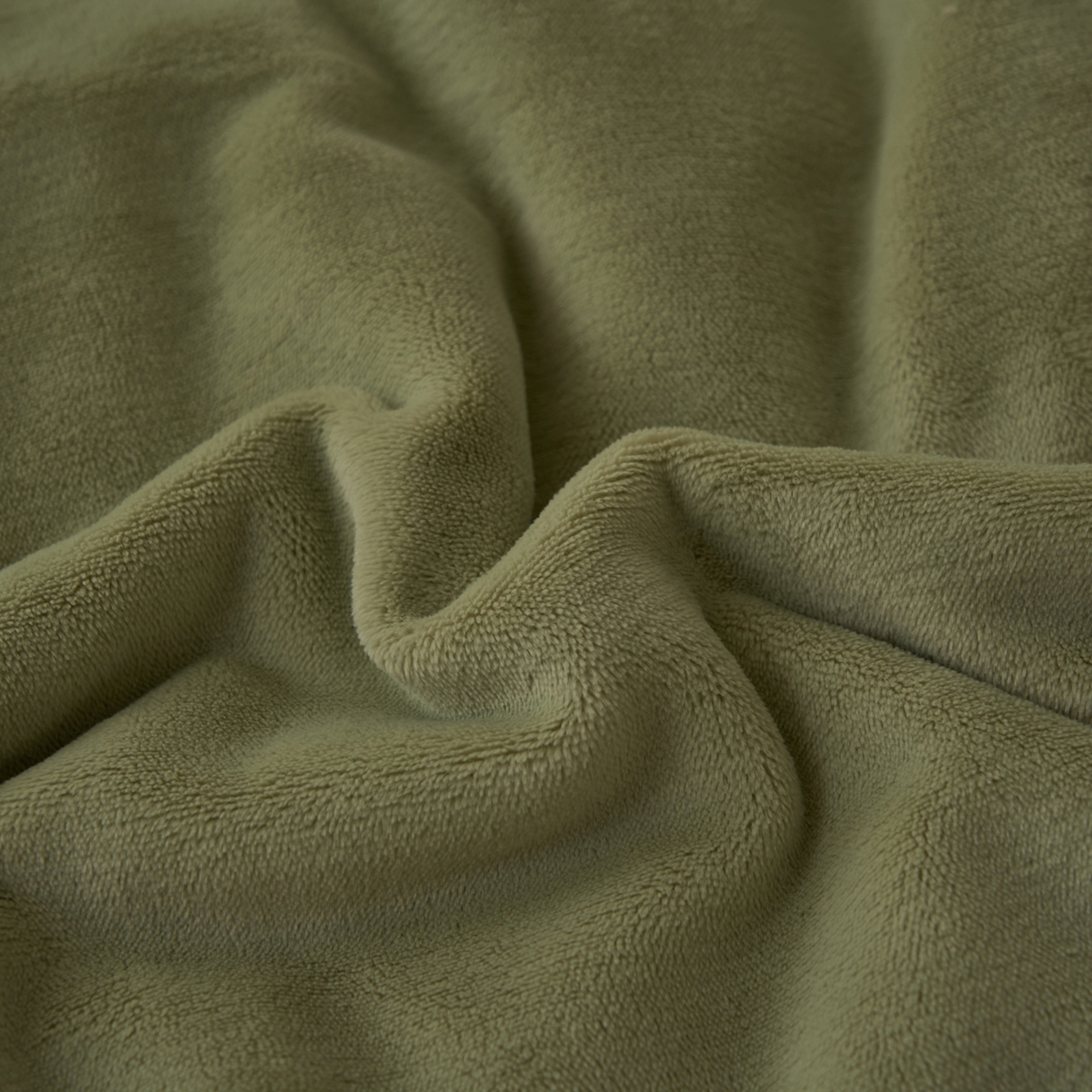91家纺网 家纺一手货源 找家纺 寐绸家纺 2025新款双面牛奶绒北欧风功能毛毯 浅水绿+橄榄绿