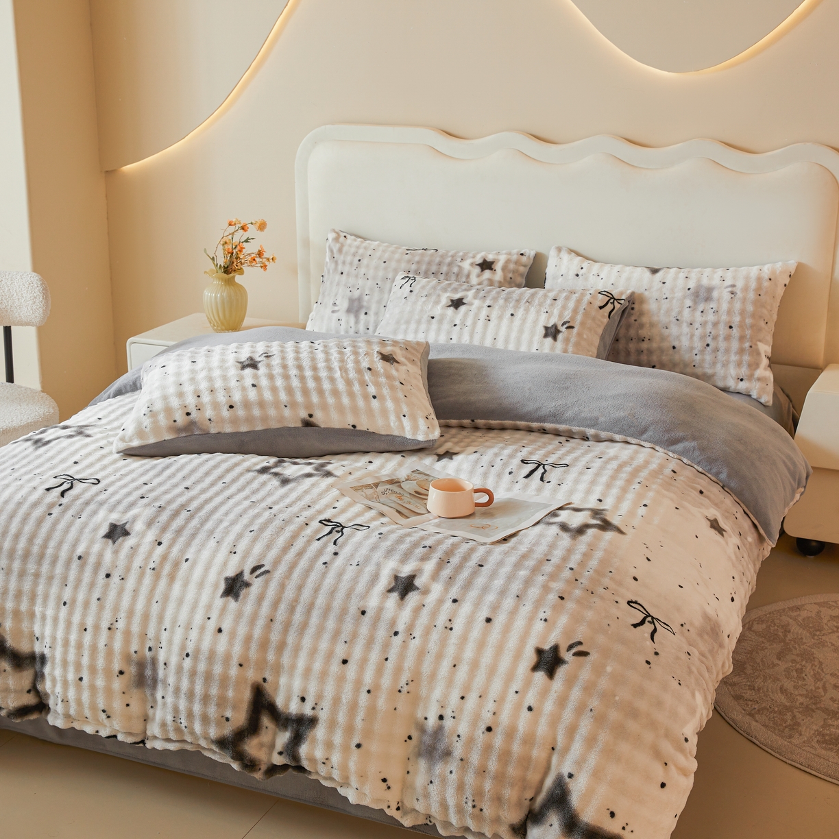 91家纺网 家纺一手货源 找家纺 巧格家纺 2025新款A类加厚泡泡牛奶绒印花工艺立体泡泡四件套（买家秀联系商家） 云纹五星