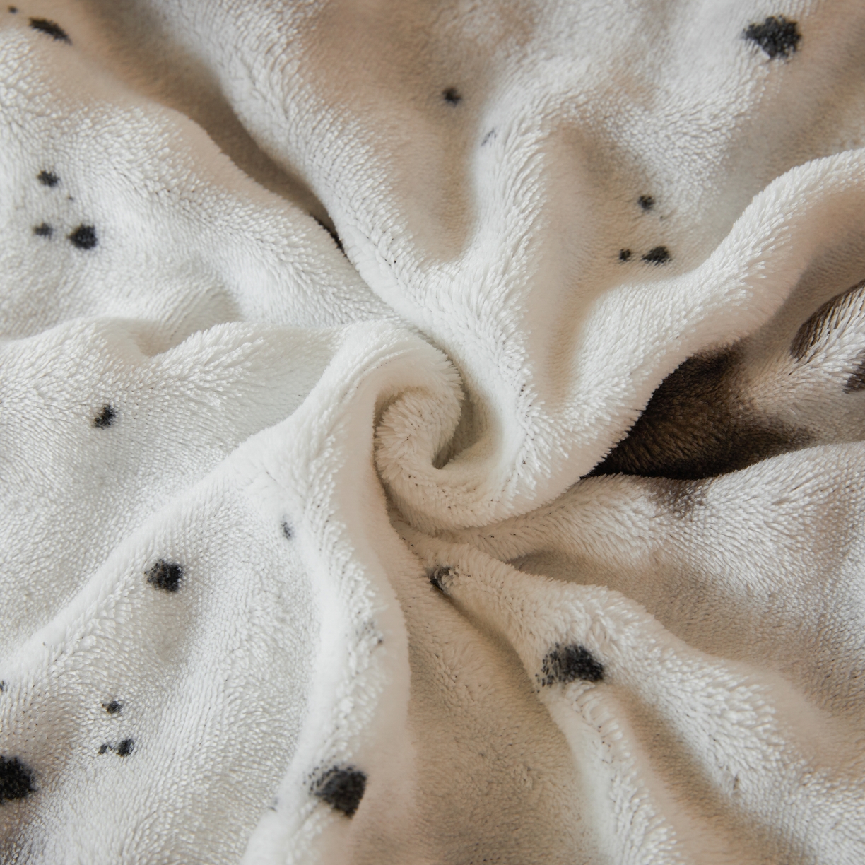 91家纺网 家纺一手货源 找家纺 巧格家纺 2025新款A类加厚泡泡牛奶绒印花工艺立体泡泡四件套（买家秀联系商家） 云纹五星