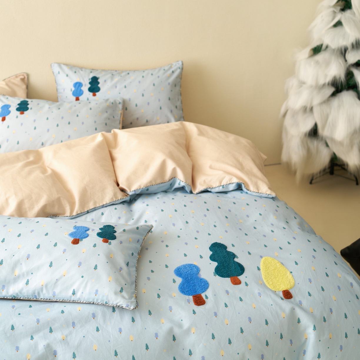 91家纺网 家纺一手货源 找家纺 久典家居 2025新款全棉加厚磨毛数码印花毛巾绣四件套（买家秀找客服） 森林蓝