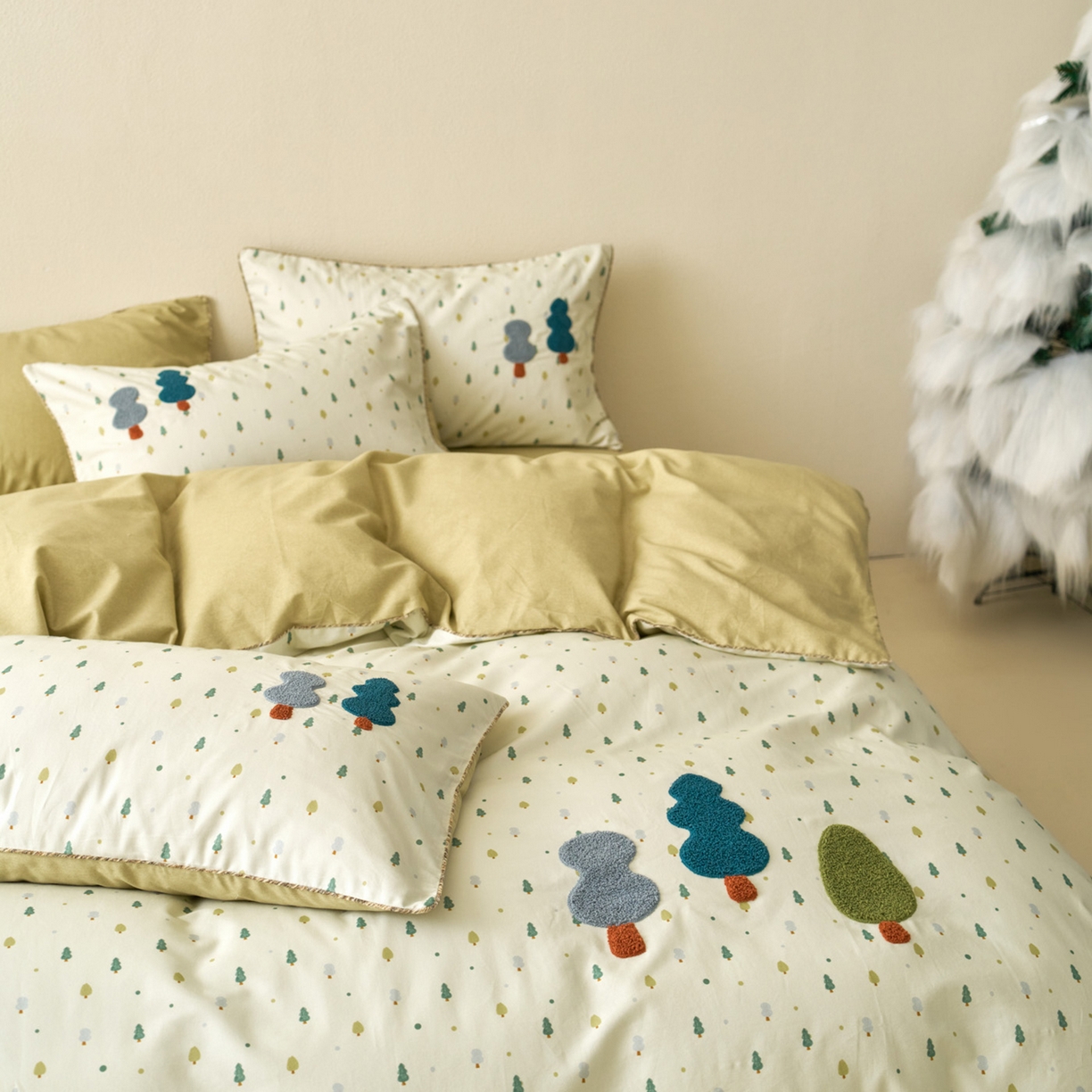 91家纺网 家纺一手货源 找家纺 久典家居 2025新款全棉加厚磨毛数码印花毛巾绣四件套（买家秀找客服） 森林绿