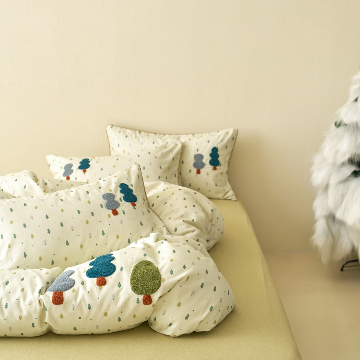 91家纺网 家纺一手货源 找家纺 久典家居 2025新款全棉加厚磨毛数码印花毛巾绣四件套（买家秀找客服） 森林绿