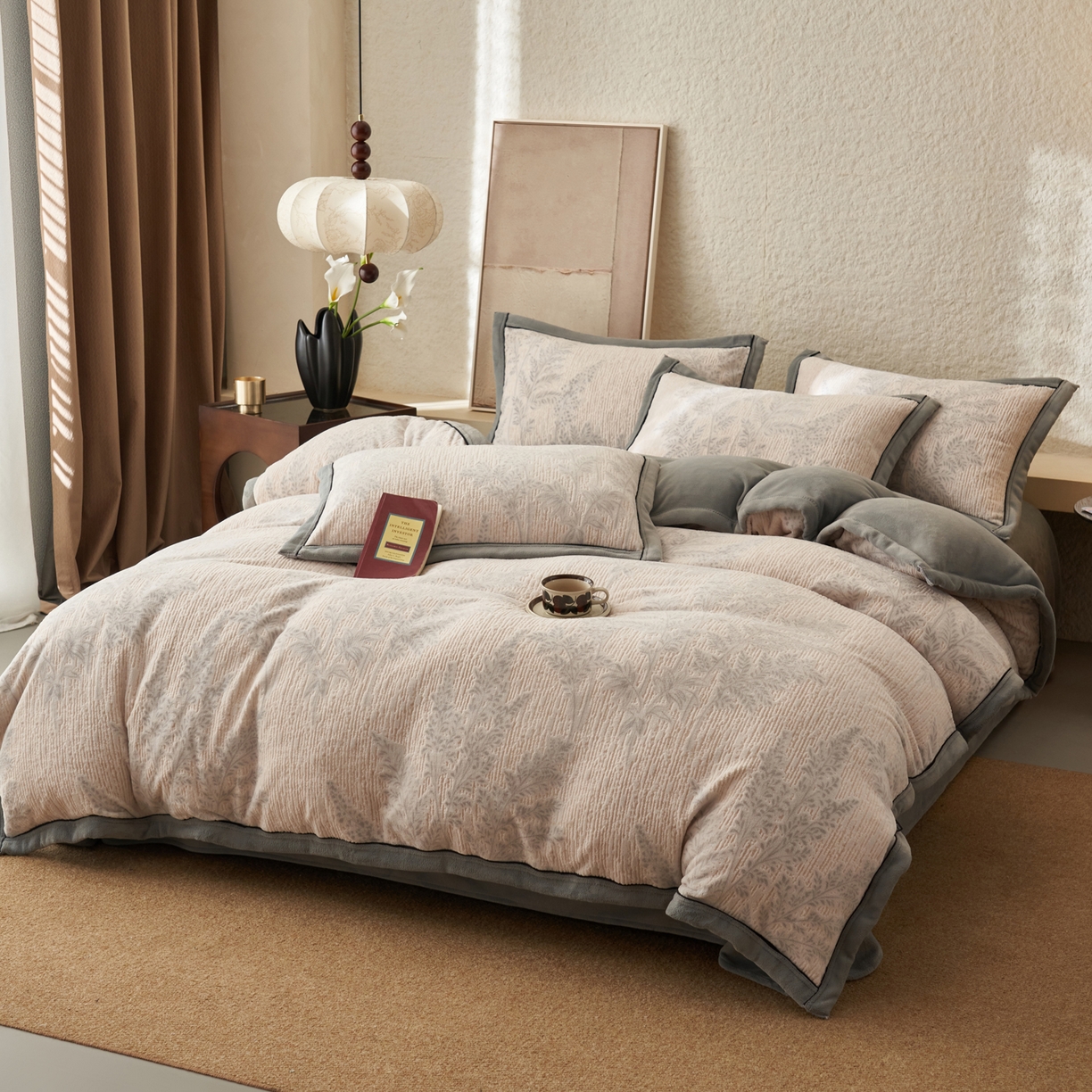 91家纺网 家纺一手货源 找家纺 寐绸家纺 2025新款牛奶绒染色雕花单被套 雕花被套-浮生