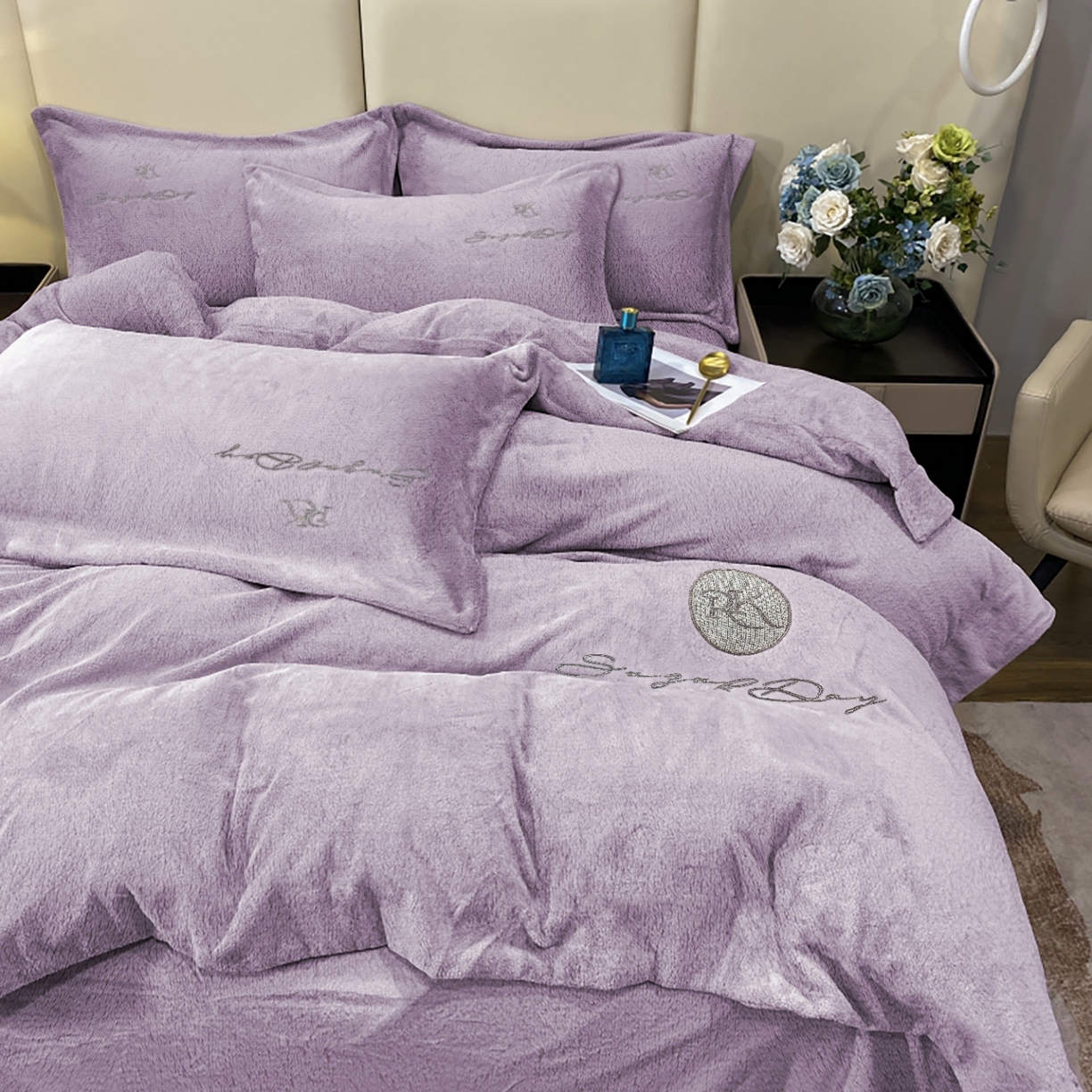 91家纺网 家纺一手货源 找家纺 玖玖爱家纺 2025新款高克重婴儿绒刺绣四件套-绮梦 绮梦-紫