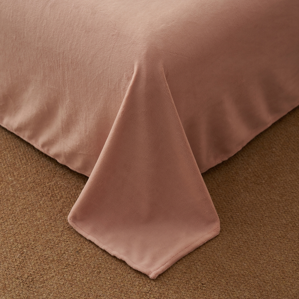 91家纺网 家纺一手货源 找家纺 寐绸家纺 2025新款牛奶绒染色雕花单被套 雕花被套-花境