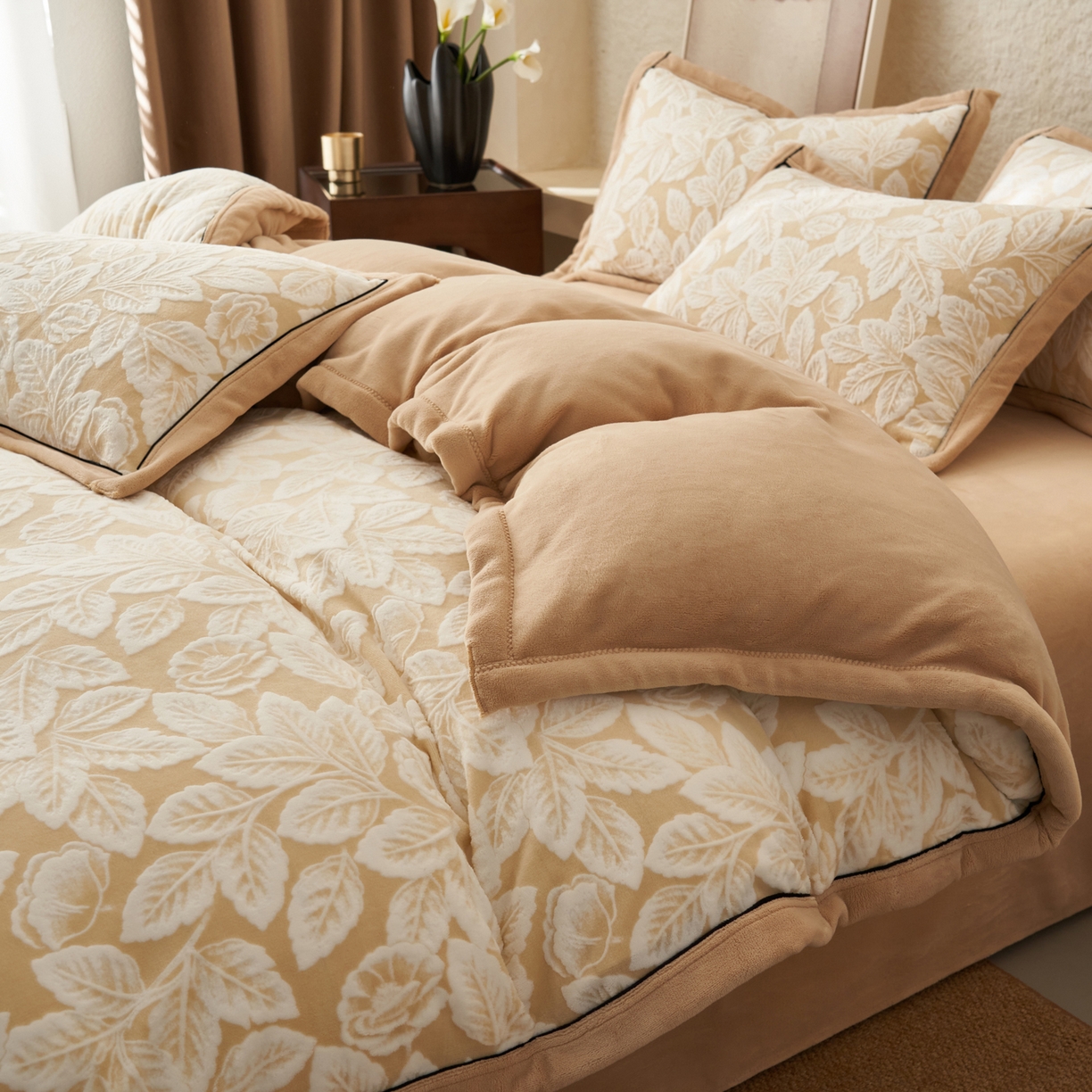 91家纺网 家纺一手货源 找家纺 寐绸家纺 2025新款牛奶绒染色雕花单被套 雕花被套-叶茂