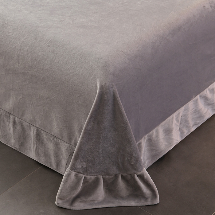 91家纺网 家纺一手货源 找家纺 妮恒美家纺 2025新款斜纹边贴标牛奶绒四件套 斜纹边-焦糖＋浅灰