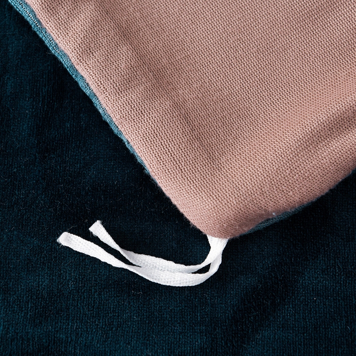 91家纺网 家纺一手货源 找家纺 妮恒美家纺 2025新款斜纹边贴标牛奶绒四件套 斜纹边-拿铁＋藏蓝