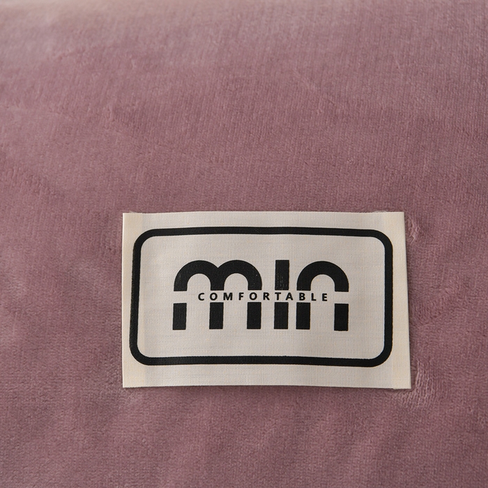 91家纺网 家纺一手货源 找家纺 妮恒美家纺 2025新款斜纹边贴标牛奶绒四件套 斜纹边-嫣紫浅灰