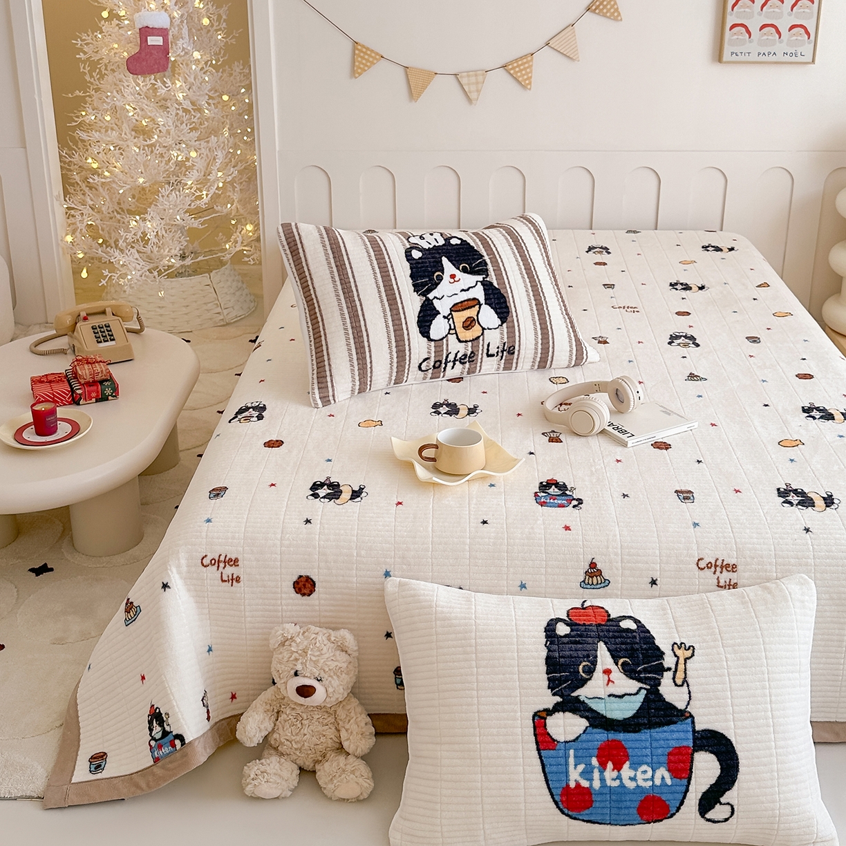 91家纺网 家纺一手货源 找家纺 （总）RYB红黄兰 2025新款设计师原创数码印花牛奶绒夹棉床盖三件套