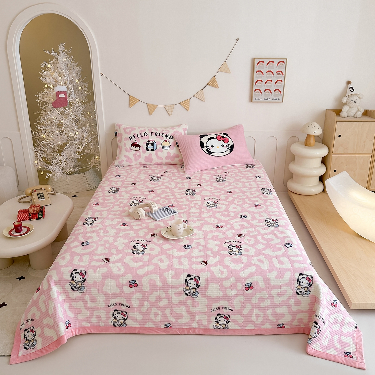 91家纺网 家纺一手货源 找家纺 RYB红黄兰 2025新款设计师原创数码印花牛奶绒夹棉床盖三件套 豹纹奶牛猫