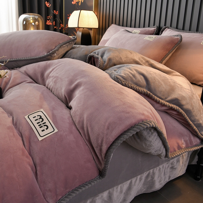 91家纺网 家纺一手货源 找家纺 （总）妮恒美家纺 2025新款斜纹边贴标牛奶绒四件套