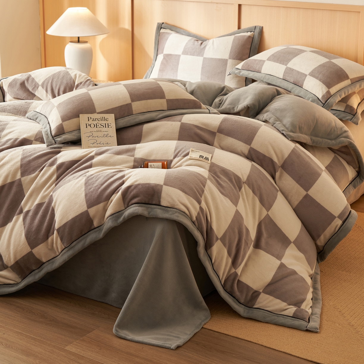 91家纺网 家纺一手货源 找家纺 寐绸家纺 2025新款牛奶绒无印风单被套 无印风被套-灰白格