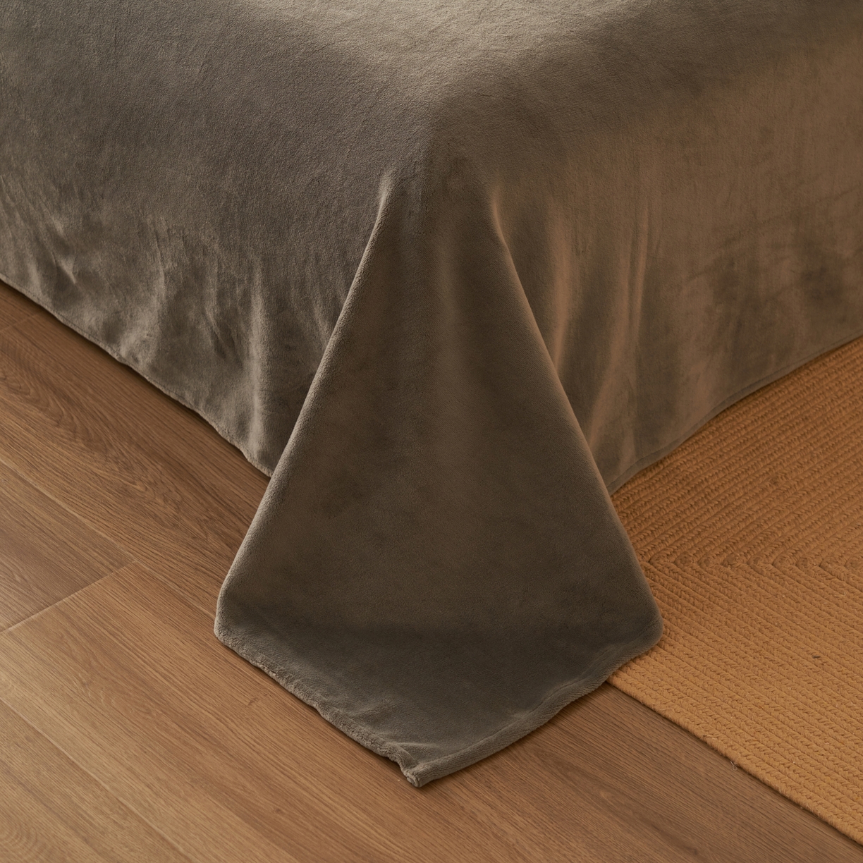 91家纺网 家纺一手货源 找家纺 寐绸家纺 2025新款牛奶绒无印风单被套 无印风被套-洛卡灰格