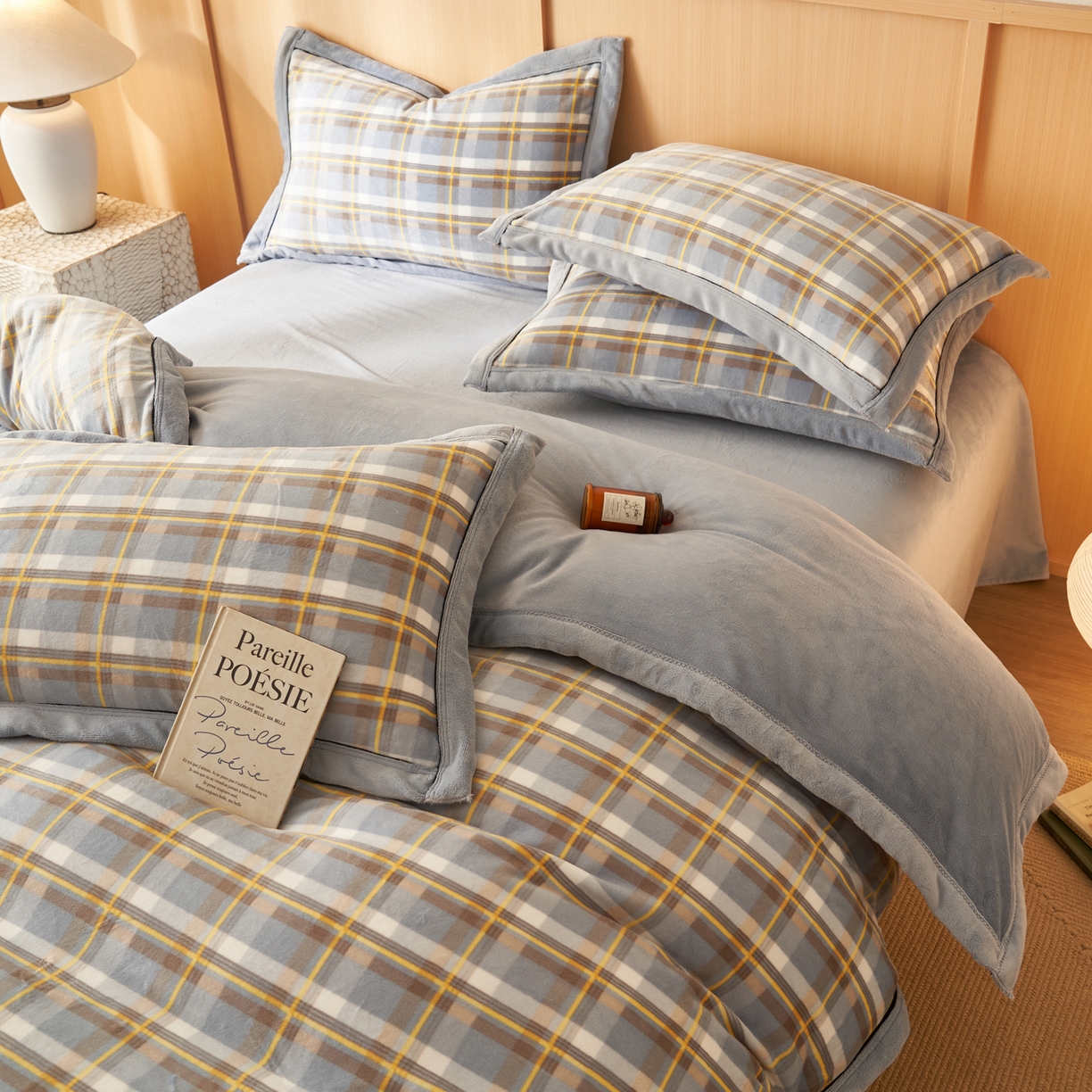 91家纺网 家纺一手货源 找家纺 寐绸家纺 2025新款牛奶绒无印风单被套 无印风被套-莫妮卡