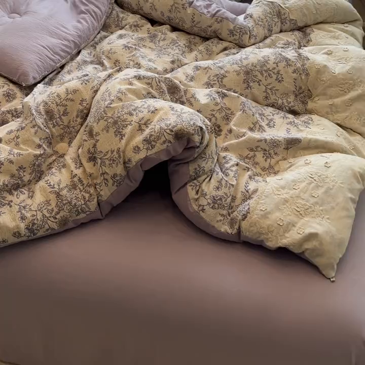 91家纺网 家纺一手货源 找家纺 尊妙被业 2025新款原麻色织全棉花边冬被被子被芯