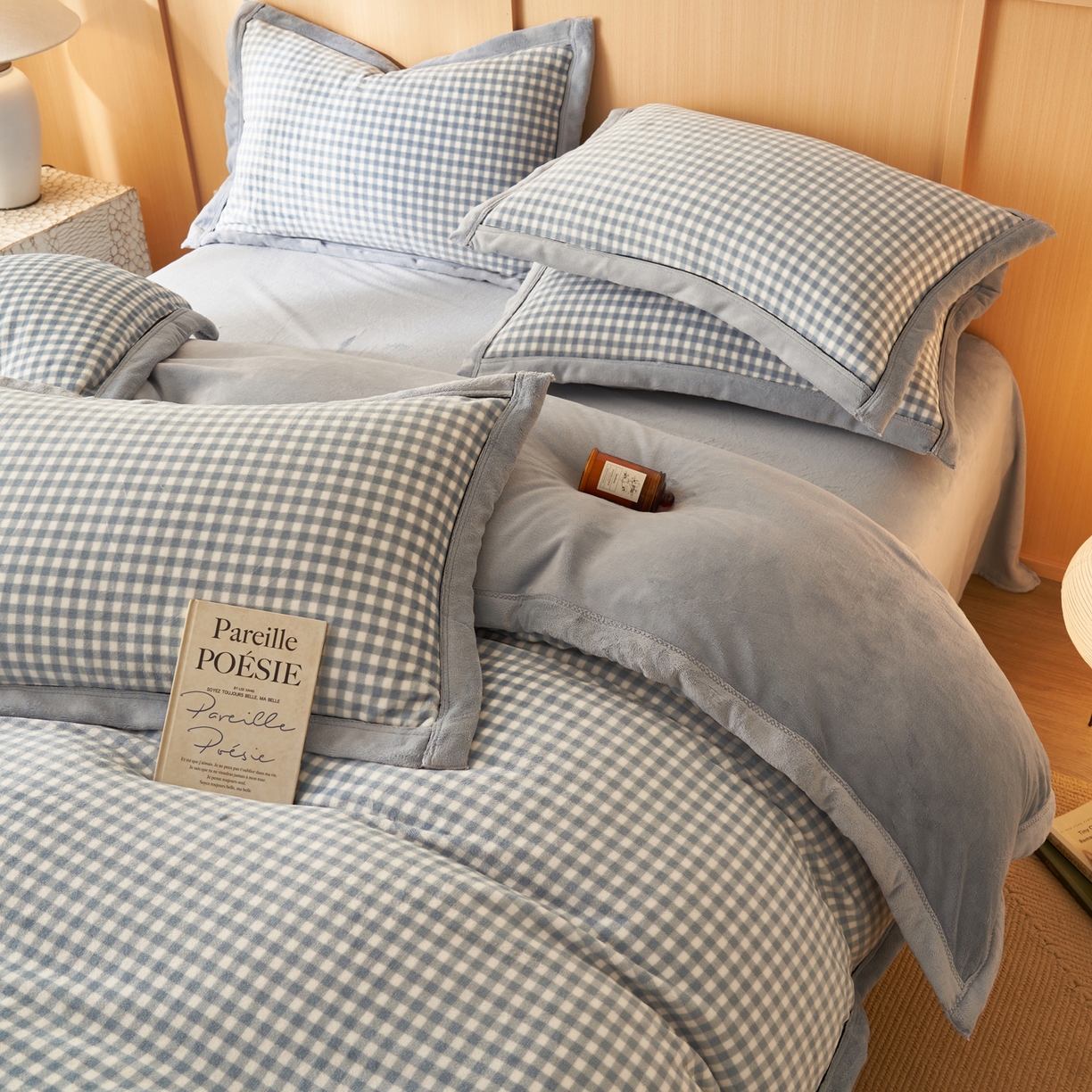 91家纺网 家纺一手货源 找家纺 寐绸家纺 2025新款牛奶绒无印风单被套 无印风被套-天蓝小格