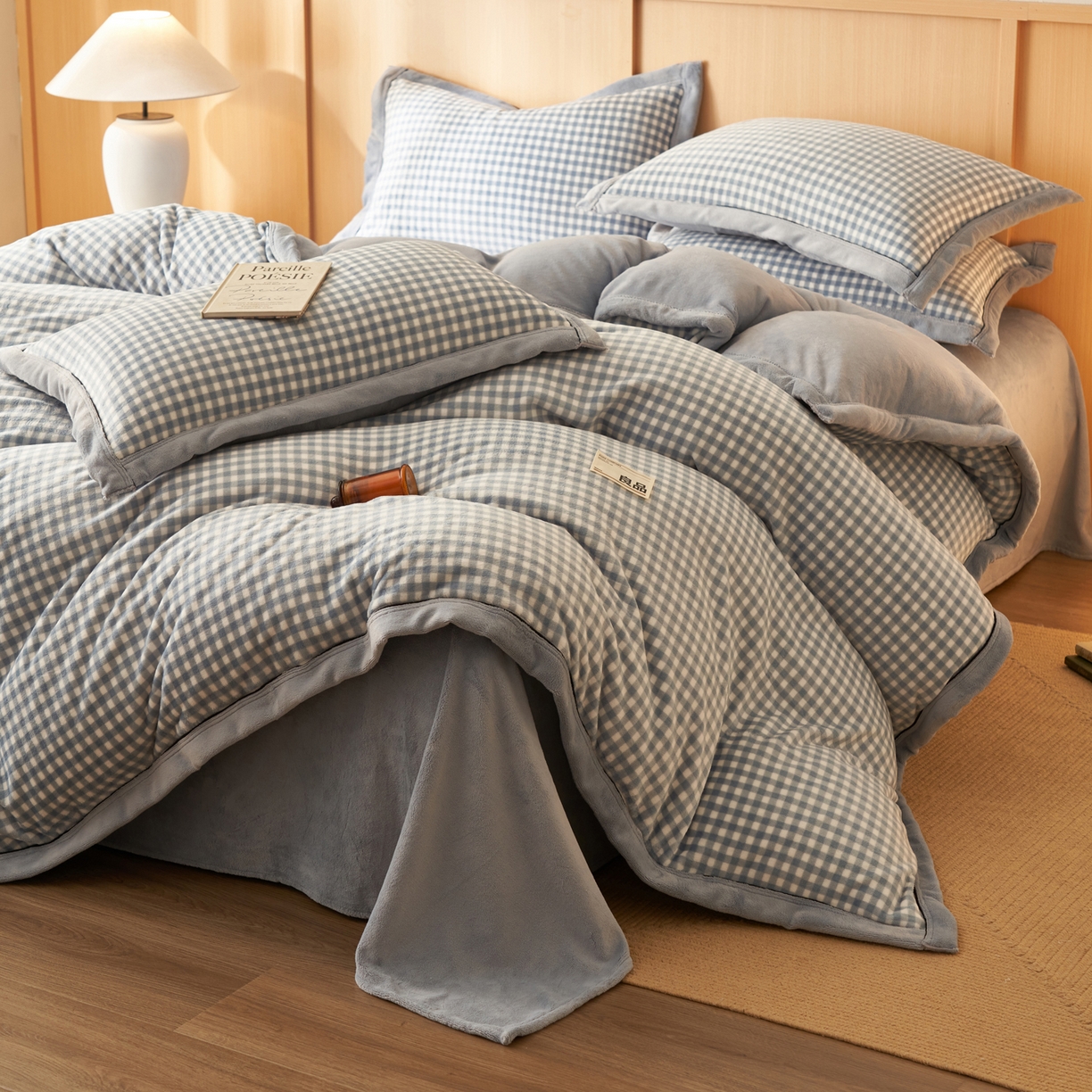 91家纺网 家纺一手货源 找家纺 寐绸家纺 2025新款牛奶绒无印风单被套 无印风被套-天蓝小格