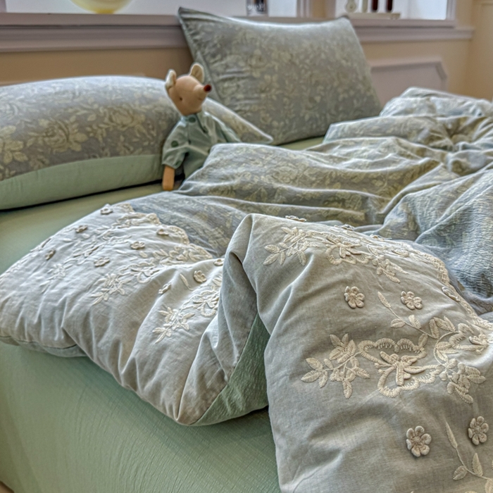 91家纺网 家纺一手货源 找家纺 尊妙被业 2025新款原麻色织全棉花边冬被被子被芯 晚茵绿